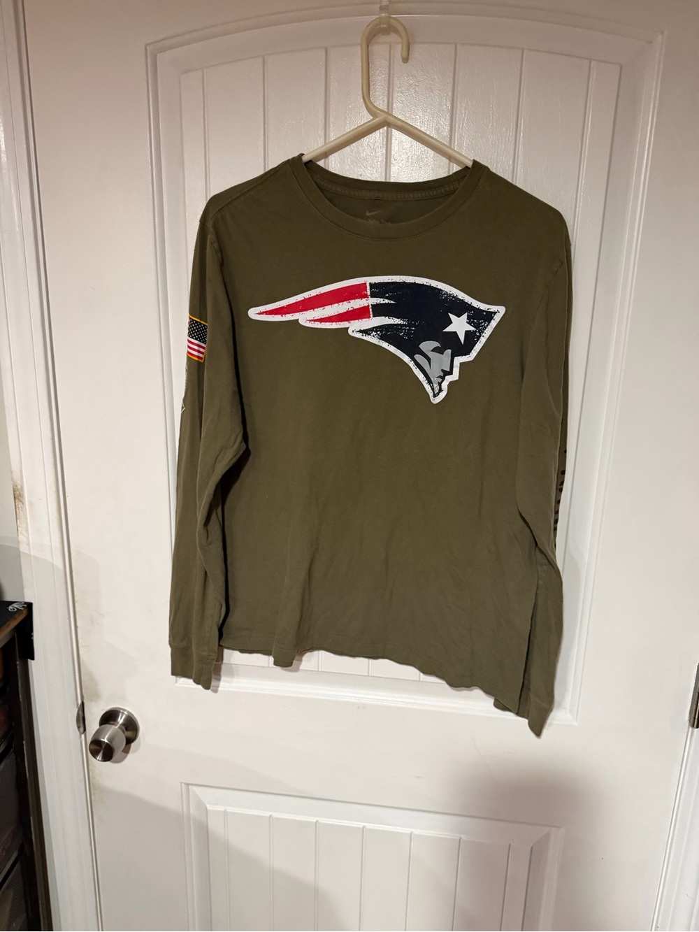 Nike New England Patriots Salute to Service Tee shirt